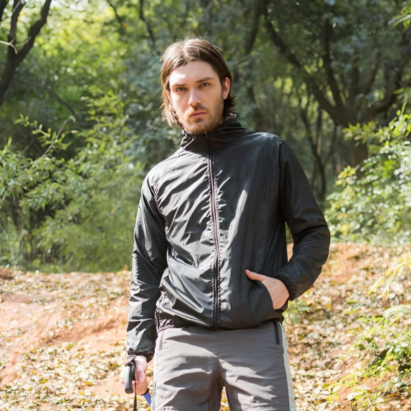 Coupe-vent et imperméable, veste légère de randonnée