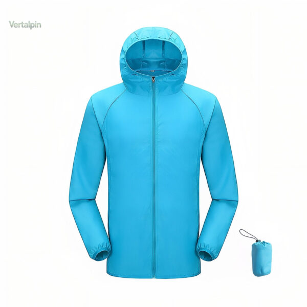 Veste légère pour les randonnées à la pluie