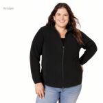 Veste polaire adaptée aux conditions climatiques variées