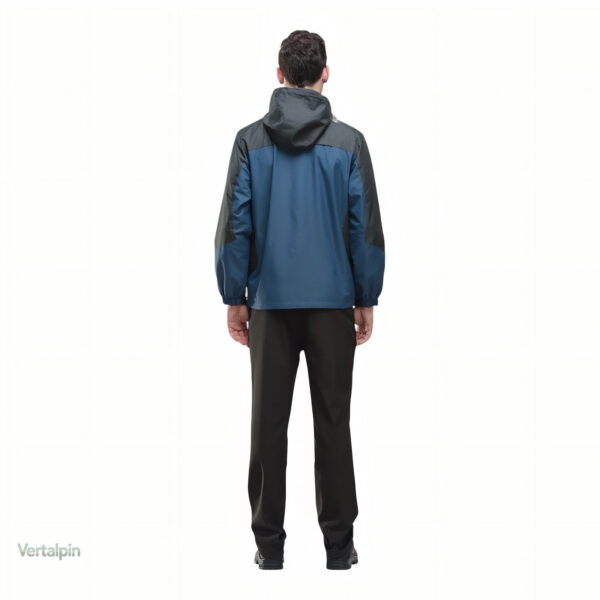 Veste de randonnée avec textile imperméable